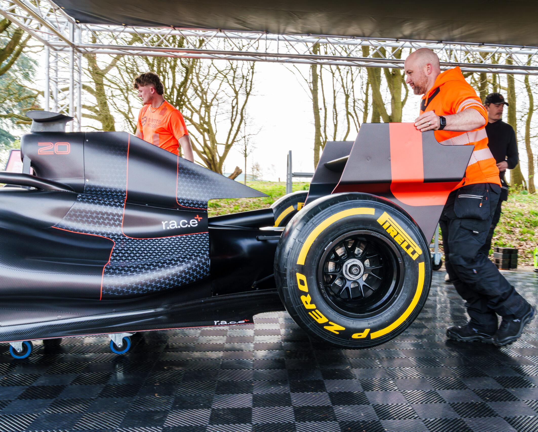 Production team moving F1 show car